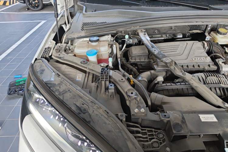 Used BYD Song PLUS New Energy 2023 Champion Edition DM-i 110KM Flagship Model Engine Bay Right