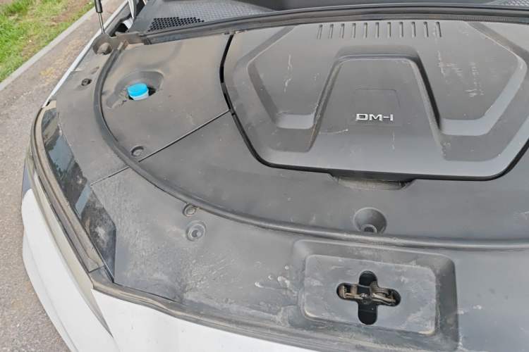 Used BYD Song PLUS New Energy 2023 Champion Edition DM-i 110KM Flagship Model Engine Bay Right