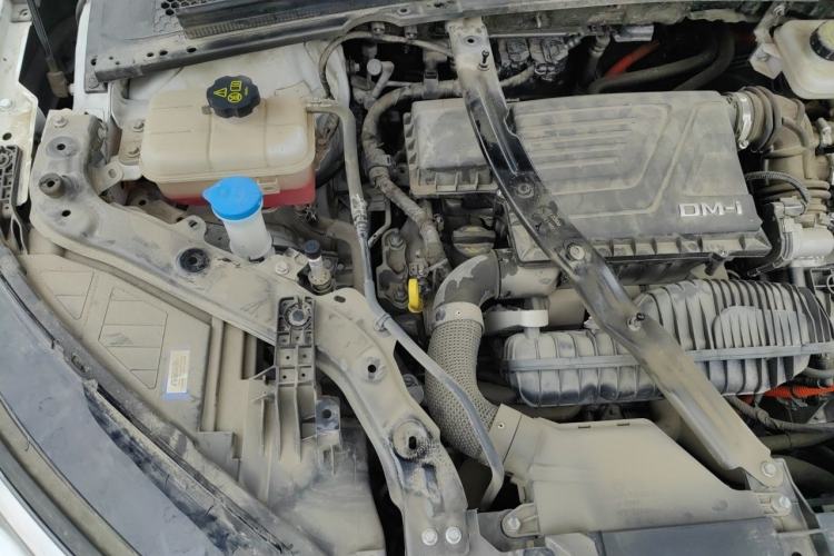 Used BYD Song PLUS New Energy 2023 Champion Edition DM-i 110KM Flagship Model Engine Bay Right