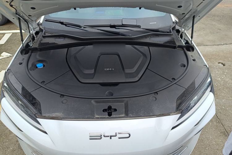 Used BYD Song PLUS New Energy 2023 Champion Edition DM-i 110KM Flagship PLUS Engine Bay