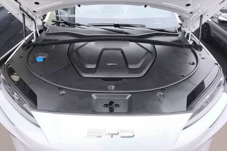 Used BYD Song PLUS New Energy 2023 Champion Edition DM-i 110KM Flagship PLUS Engine Bay