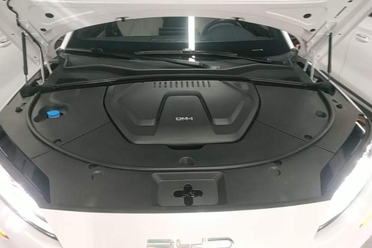 Used BYD Song PLUS New Energy 2023 Champion Edition DM-i 150KM Flagship PLUS Engine Bay