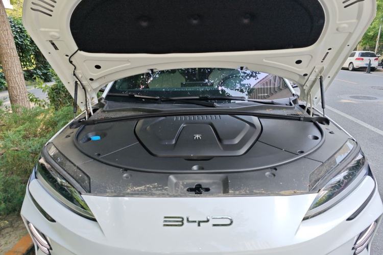 Used BYD Song PLUS New Energy 2023 Champion Edition EV 520KM Prestige Model Engine Bay