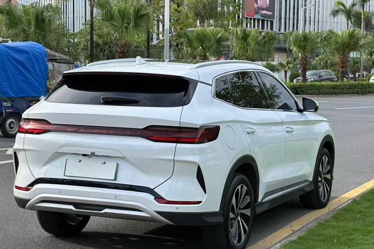 Used BYD Song PLUS New Energy 2023 Champion Edition DM-i 110KM Flagship Model Exterior 3