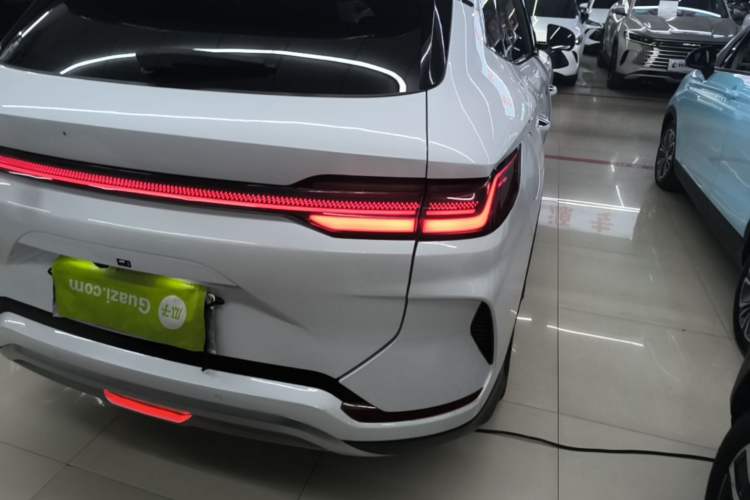 Used BYD Song PLUS New Energy 2023 Champion Edition DM-i 110KM Flagship PLUS Exterior 3