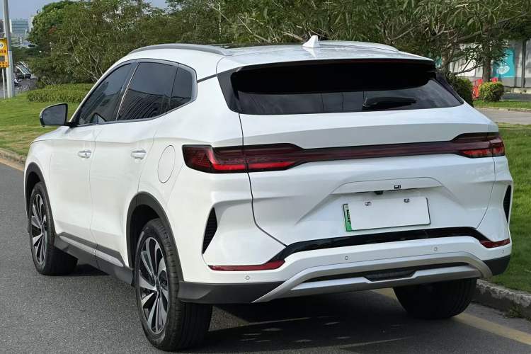 Used BYD Song PLUS New Energy 2023 Champion Edition DM-i 110KM Flagship Model Exterior 5