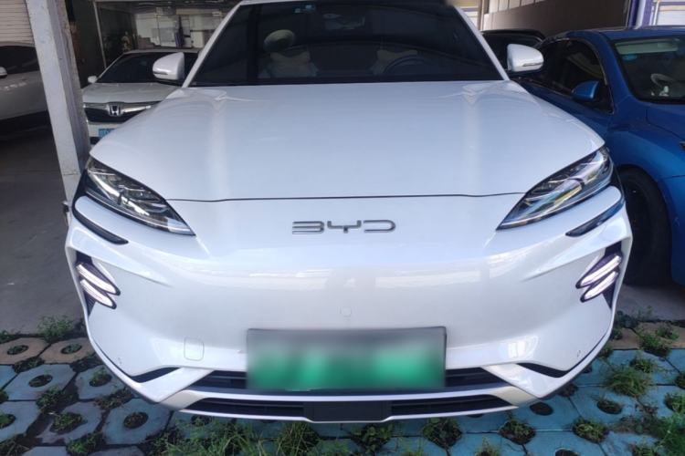 Used BYD Song PLUS New Energy 2023 Champion Edition EV 520KM Luxury Model Front