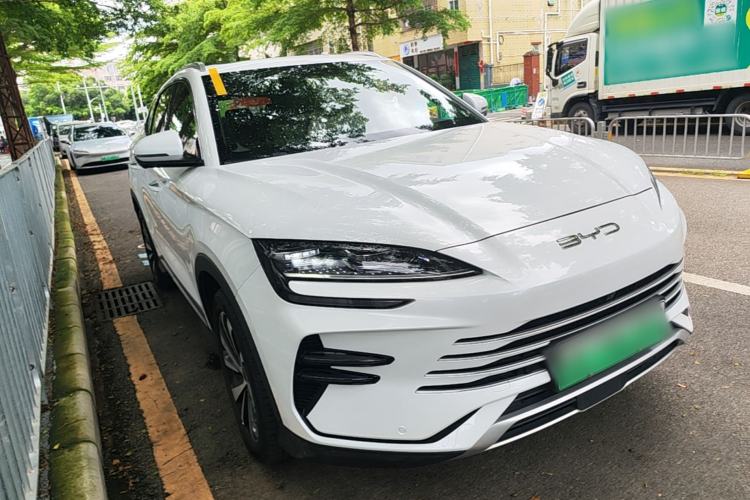 Used BYD Song PLUS New Energy 2023 Champion Edition DM-i 110KM Flagship PLUS Front Right 45 Deg