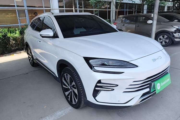 Used BYD Song PLUS New Energy 2023 Champion Edition DM-i 110KM Flagship Model Front Right 45 Deg