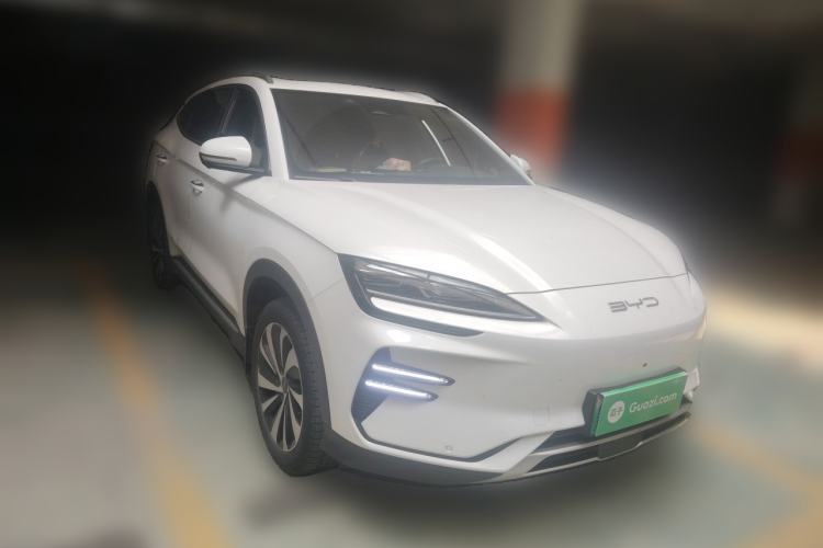 Used BYD Song PLUS New Energy 2023 Champion Edition EV 520KM Flagship Model Front Right 45 Deg