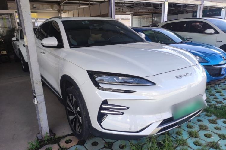 Used BYD Song PLUS New Energy 2023 Champion Edition EV 520KM Luxury Model Front Right 45 Deg