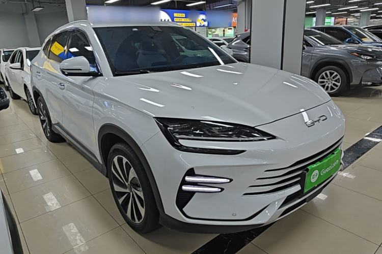 Used BYD Song PLUS New Energy 2023 Champion Edition DM-i 110KM Flagship Model Front Right 45 Deg