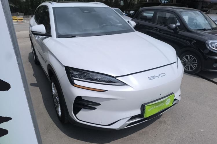 Used BYD Song PLUS New Energy 2023 Champion Edition EV 520KM Flagship Model Front Right 45 Deg