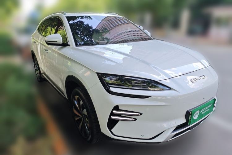 Used BYD Song PLUS New Energy 2023 Champion Edition EV 520KM Prestige Model Front Right 45 Deg