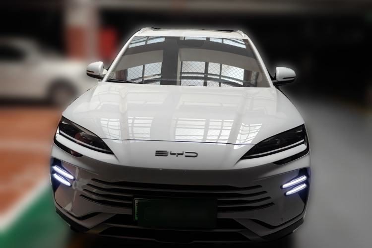 Used BYD Song PLUS New Energy 2023 Champion Edition DM-i 110KM Flagship Model Front