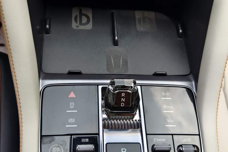 Used BYD Song PLUS New Energy 2023 Champion Edition EV 520KM Prestige Model Gear Lever