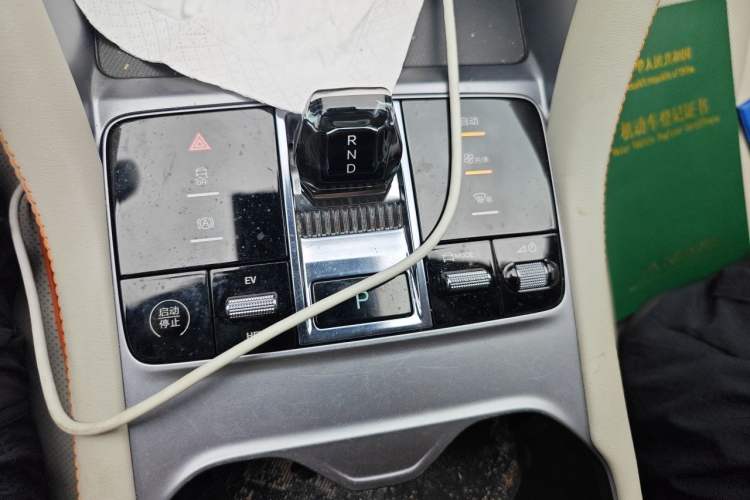 Used BYD Song PLUS New Energy 2023 Champion Edition DM-i 110KM Flagship PLUS Gear Lever