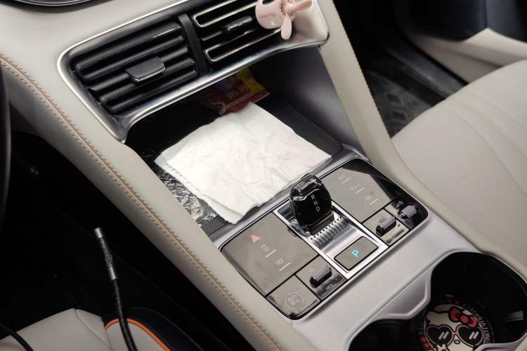 Used BYD Song PLUS New Energy 2023 Champion Edition DM-i 110KM Flagship Model Gear Lever