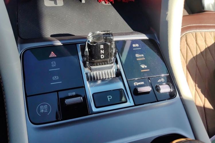 Used BYD Song PLUS New Energy 2023 Champion Edition EV 520KM Prestige Model Gear Lever