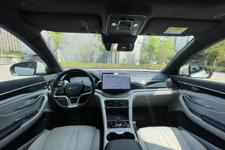 Used BYD Song PLUS New Energy 2023 Champion Edition DM-i 110KM Flagship PLUS Interior 1