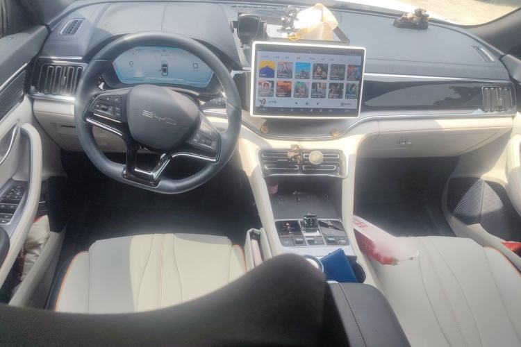 Used BYD Song PLUS New Energy 2023 Champion Edition EV 520KM Prestige Model Interior 2