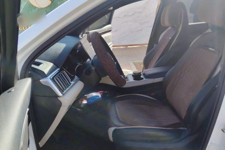 Used BYD Song PLUS New Energy 2023 Champion Edition EV 520KM Prestige Model Interior 2