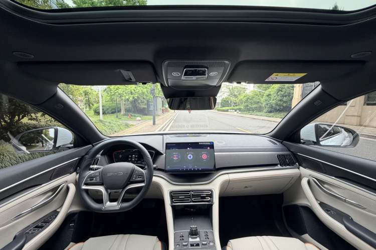 Used BYD Song PLUS New Energy 2023 Champion Edition DM-i 110KM Flagship PLUS Interior 5