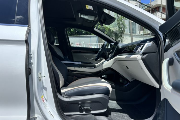Used BYD Song PLUS New Energy 2023 Champion Edition DM-i 110KM Flagship PLUS Interior 5