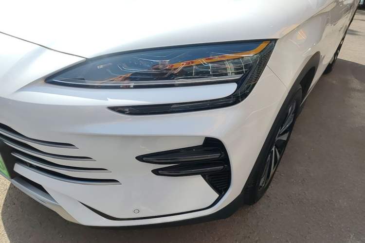 Used BYD Song PLUS New Energy 2023 Champion Edition DM-i 110KM Flagship Model Left Front Headlight