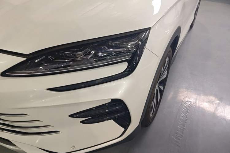Used BYD Song PLUS New Energy 2023 Champion Edition DM-i 110KM Flagship Model Left Front Headlight