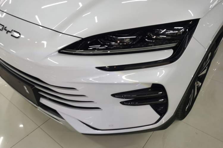 Used BYD Song PLUS New Energy 2023 Champion Edition DM-i 110KM Flagship PLUS Left Front Headlight
