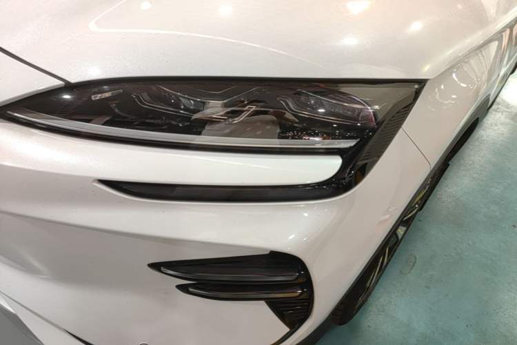 Used BYD Song PLUS New Energy 2023 Champion Edition EV 520KM Prestige Model Left Front Headlight