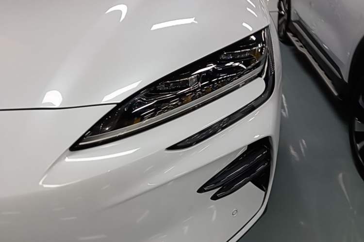 Used BYD Song PLUS New Energy 2023 Champion Edition EV 605KM Flagship PLUS Left Front Headlight