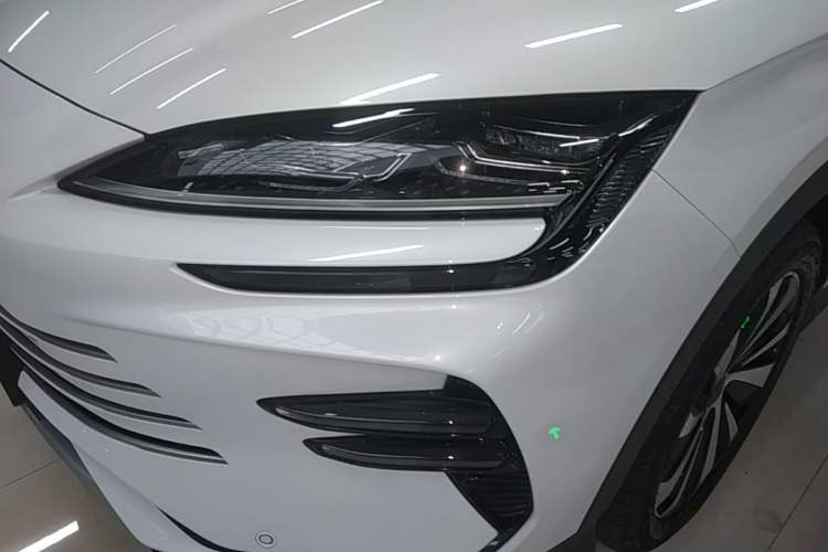 Used BYD Song PLUS New Energy 2023 Champion Edition DM-i 150KM Flagship PLUS Left Front Headlight