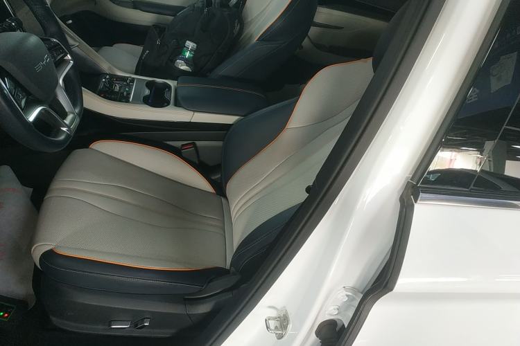 Used BYD Song PLUS New Energy 2023 Champion Edition DM-i 150KM Flagship PLUS 5G Left Front Seat