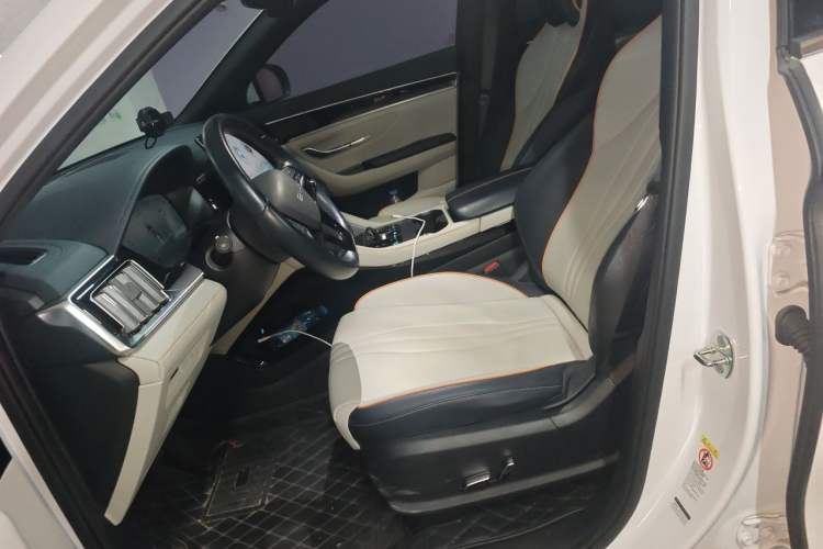 Used BYD Song PLUS New Energy 2023 Champion Edition EV 520KM Luxury Model Left Front Seat