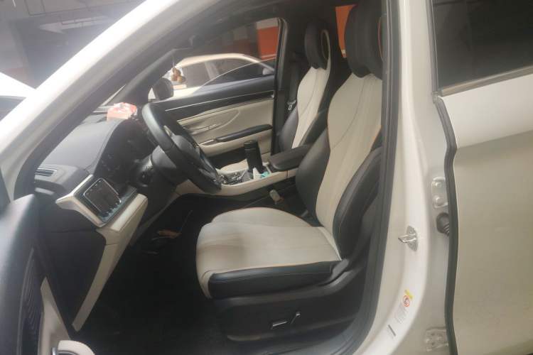 Used BYD Song PLUS New Energy 2023 Champion Edition EV 520KM Flagship Model Left Front Seat