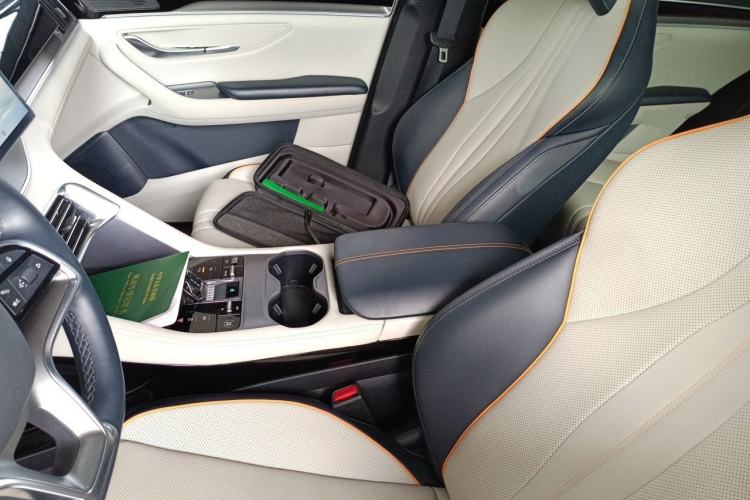 Used BYD Song PLUS New Energy 2023 Champion Edition DM-i 110KM Flagship PLUS Left Front Seat