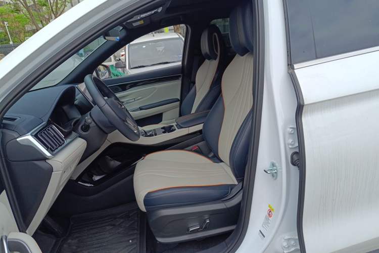 Used BYD Song PLUS New Energy 2023 Champion Edition DM-i 110KM Flagship PLUS Left Front Seat