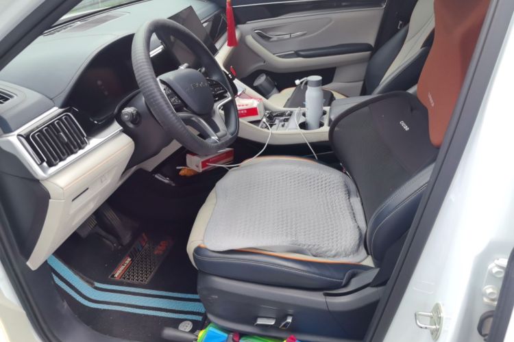 Used BYD Song PLUS New Energy 2023 Champion Edition DM-i 150KM Flagship PLUS Left Front Seat