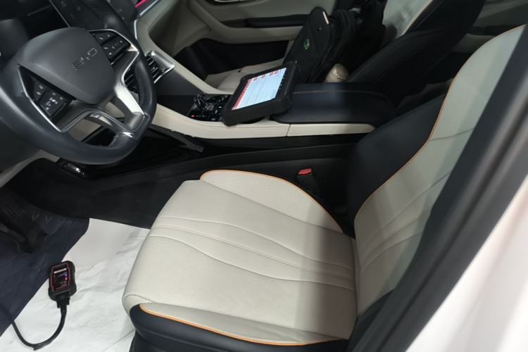 Used BYD Song PLUS New Energy 2023 Champion Edition DM-i 110KM Flagship PLUS Left Front Seat