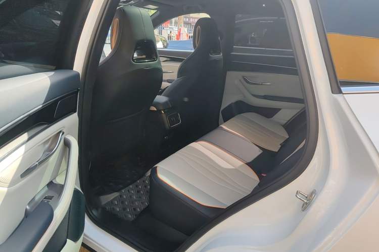 Used BYD Song PLUS New Energy 2023 Champion Edition DM-i 110KM Flagship Model Left Rear Seat