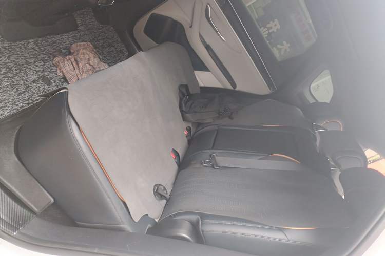 Used BYD Song PLUS New Energy 2023 Champion Edition DM-i 150KM Flagship PLUS Left Rear Seat