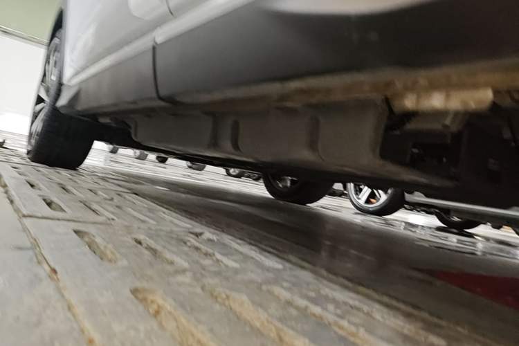 Used BYD Song PLUS New Energy 2023 Champion Edition DM-i 110KM Flagship Model Left Side Sill