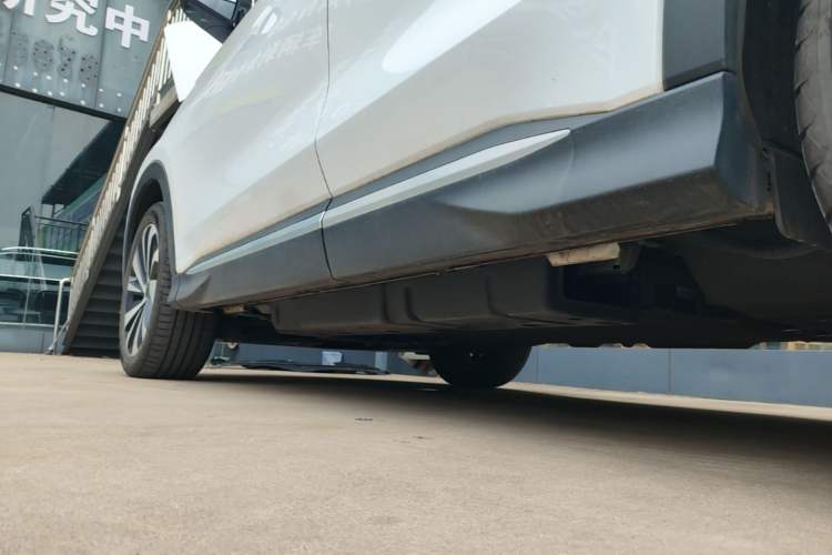 Used BYD Song PLUS New Energy 2023 Champion Edition DM-i 110KM Flagship PLUS Left Side Sill