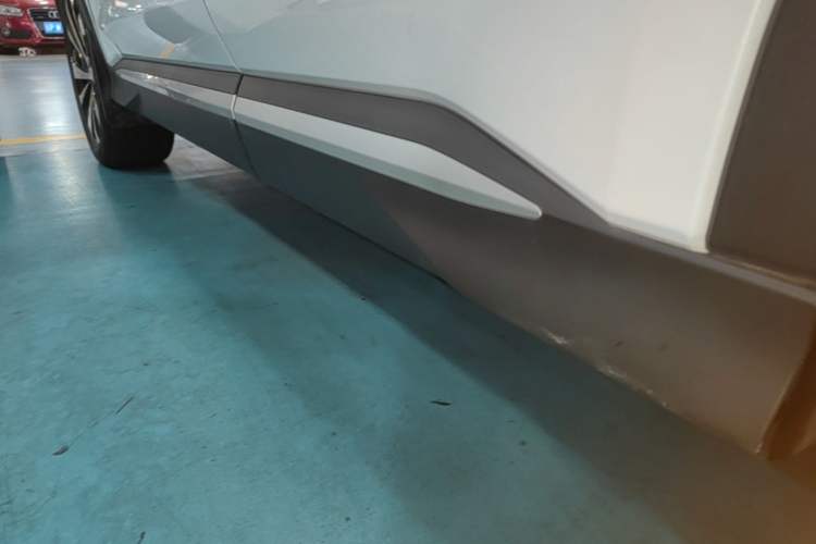 Used BYD Song PLUS New Energy 2023 Champion Edition EV 520KM Prestige Model Left Side Sill