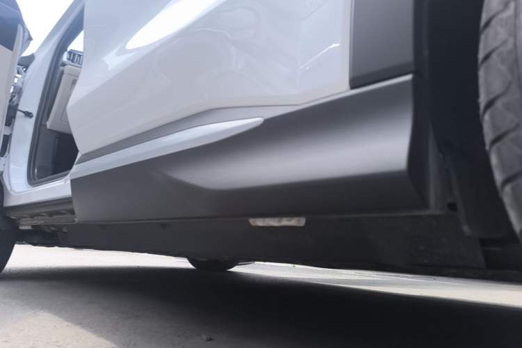 Used BYD Song PLUS New Energy 2023 Champion Edition EV 520KM Flagship Model Left Side Sill
