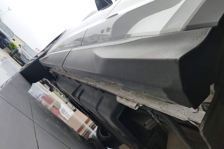 Used BYD Song PLUS New Energy 2023 Champion Edition DM-i 110KM Flagship PLUS Left Side Sill