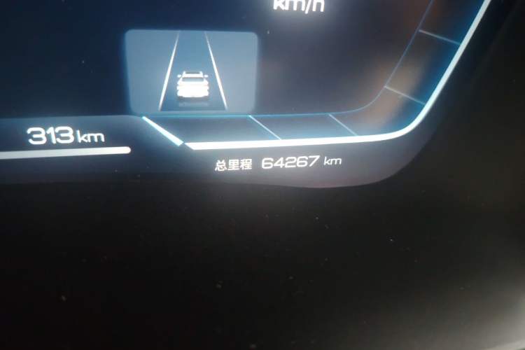 Used BYD Song PLUS New Energy 2023 Champion Edition EV 520KM Flagship Model Odometer Close Up