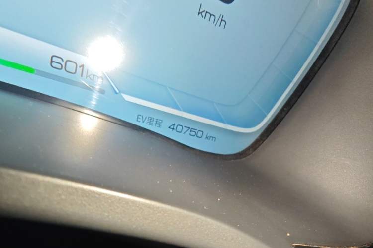 Used BYD Song PLUS New Energy 2023 Champion Edition DM-i 110KM Flagship Model Odometer Close Up